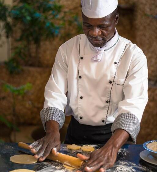 هتل Swahili Beach