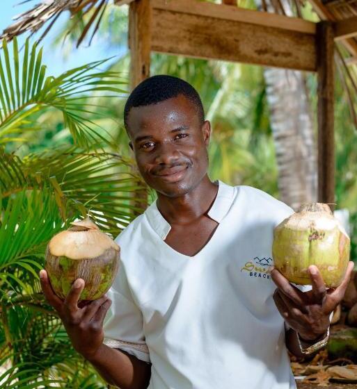 هتل Swahili Beach