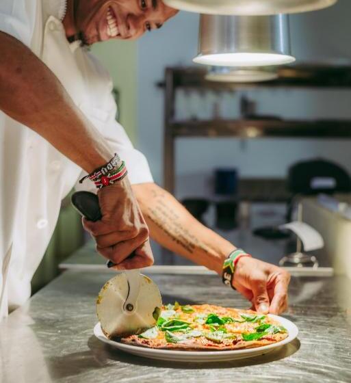 هتل Swahili Beach