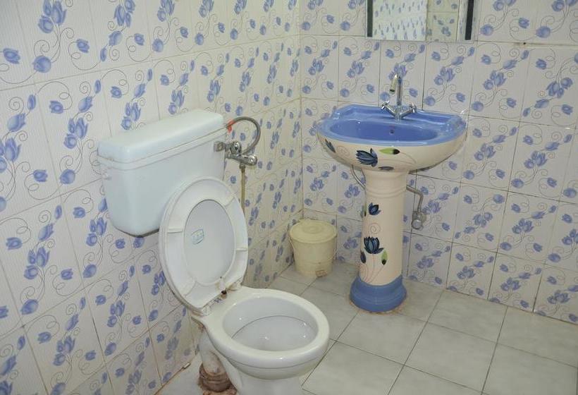 בית מלון כפרי Atithi, Near Yes Bank, Mall Road, Mussoorie