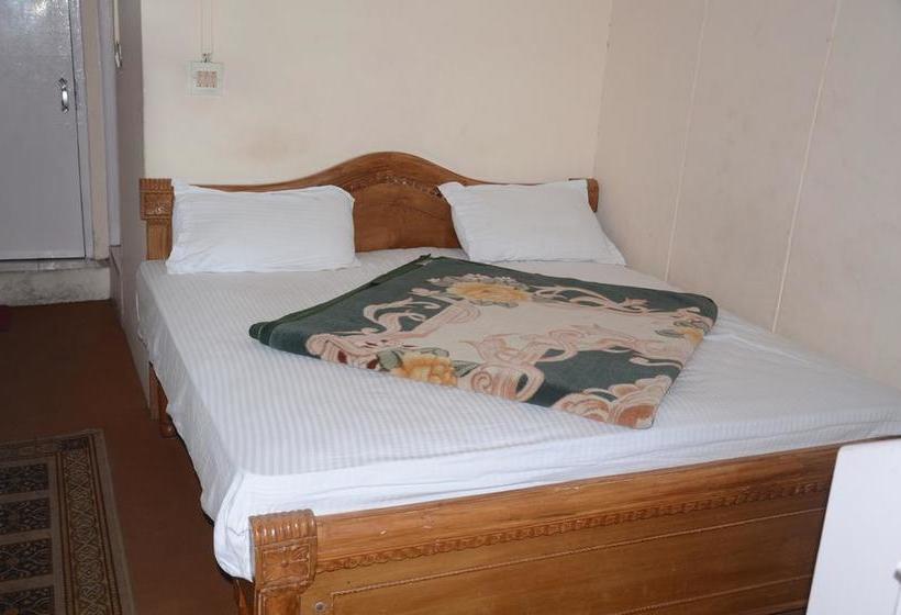 בית מלון כפרי Atithi, Near Yes Bank, Mall Road, Mussoorie