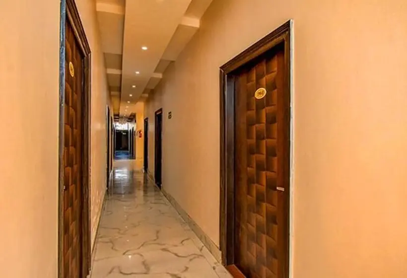 Fabhotel Pahadi Cottage