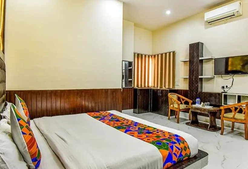 Fabhotel Pahadi Cottage