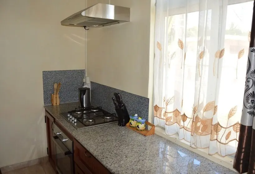 پانسیون Riverside Holiday Home