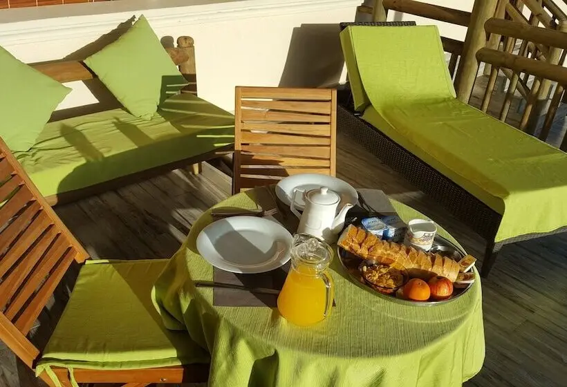 پانسیون Riverside Holiday Home