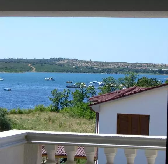 ベッドアンドブレックファースト Villa Osipovica