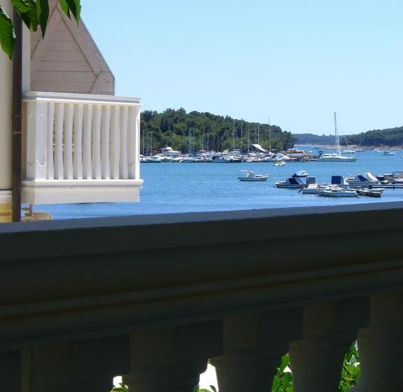 צימר Villa Osipovica