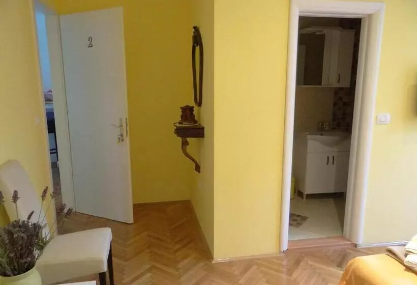 Bed and Breakfast Rooms Stella