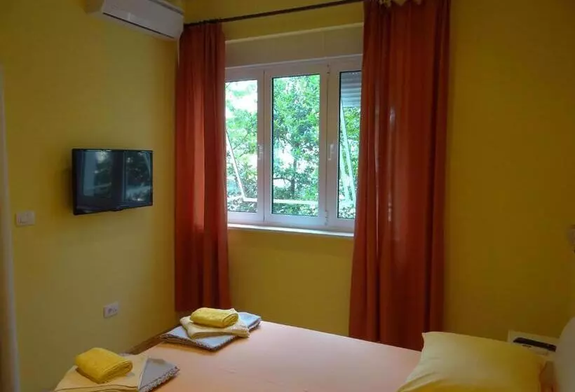 Bed and Breakfast Rooms Stella