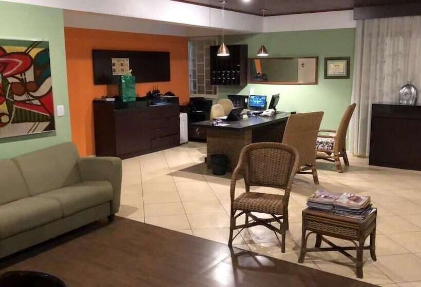 ホテル Araucária Park