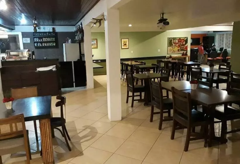 Hotelli Araucária Park