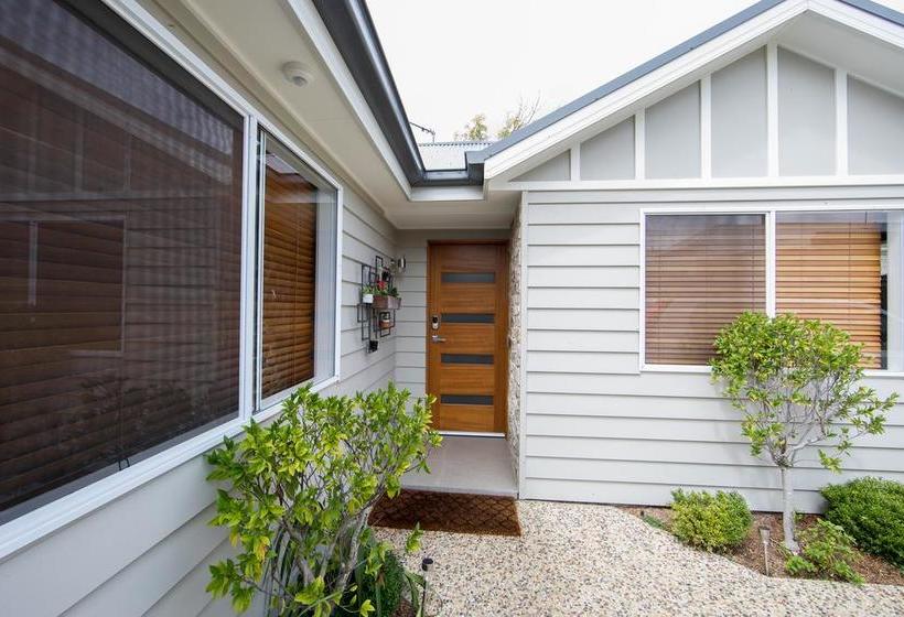 בית מלון כפרי Armidale Cottage   House 2