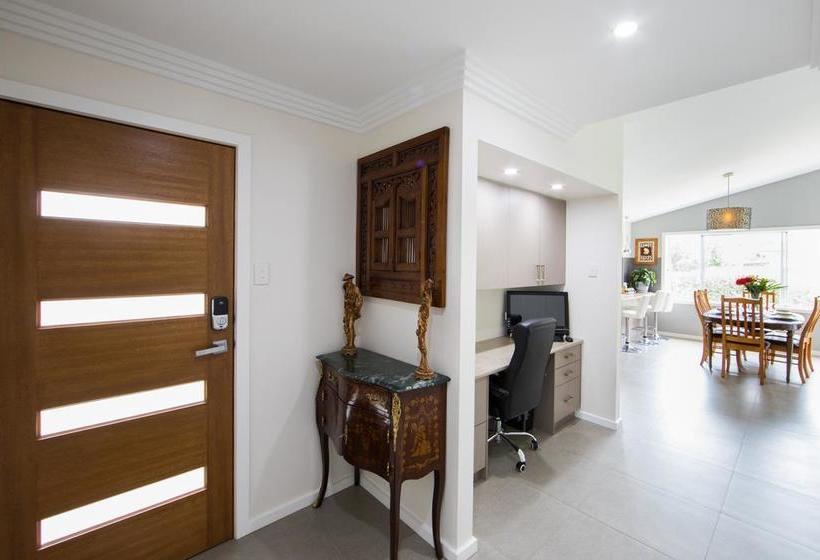 בית מלון כפרי Armidale Cottage   House 2