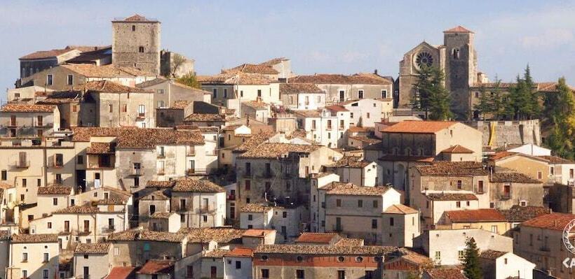 Отель Castello Di Altomonte