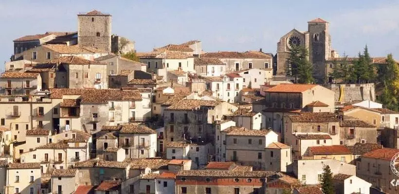 Hotelli Castello Di Altomonte