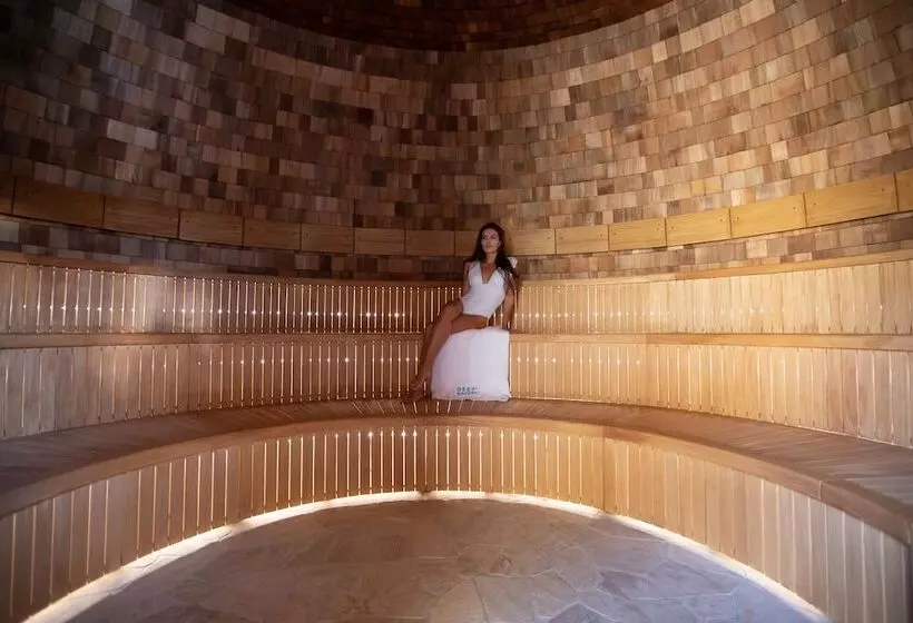 Hotelli Center Parcs Les Trois Forêts