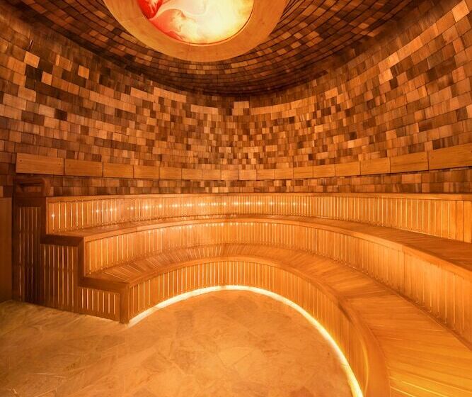 فندق Center Parcs Les Trois Forêts