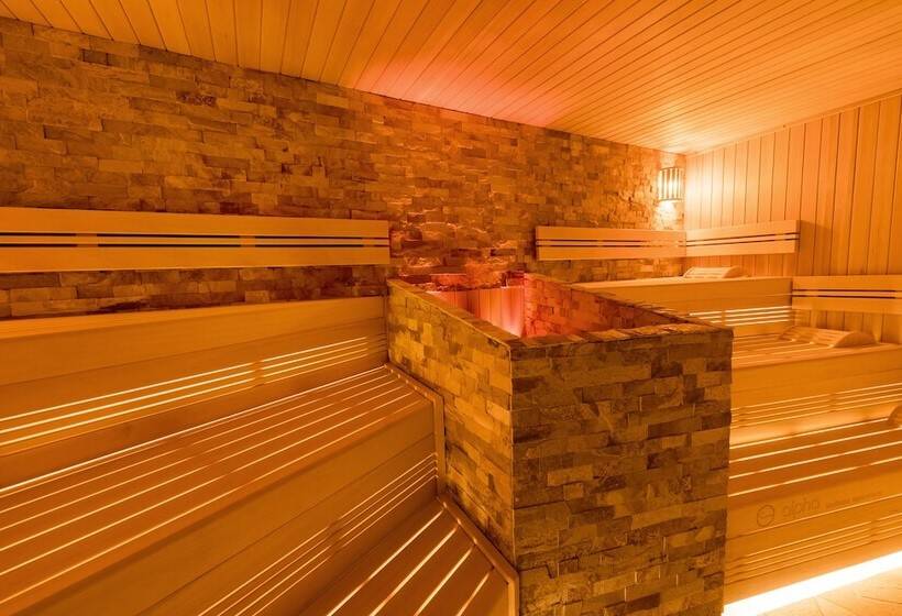 فندق Center Parcs Les Trois Forêts