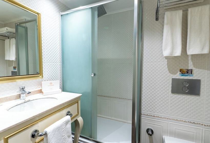 בית מלון כפרי Flora Uzungol Resort