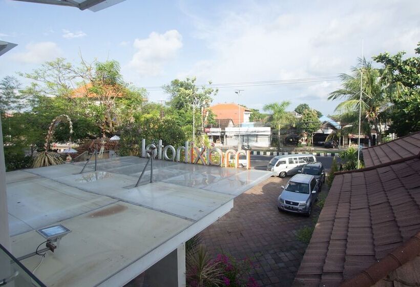 Maxi Hotel Kedonganan