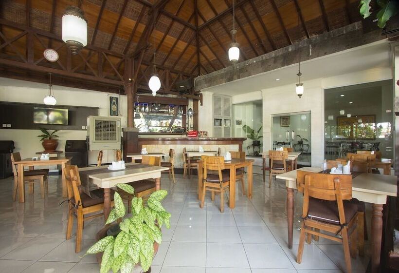 Maxi Hotel Kedonganan