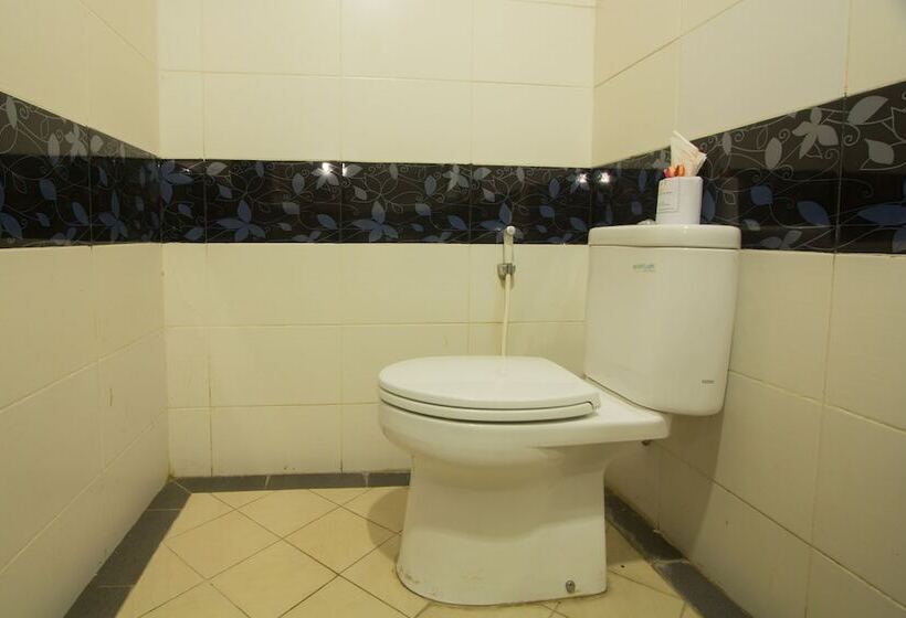 Maxi Hotel Kedonganan