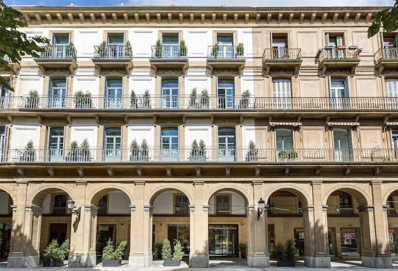 Отель Room Mate Gorka