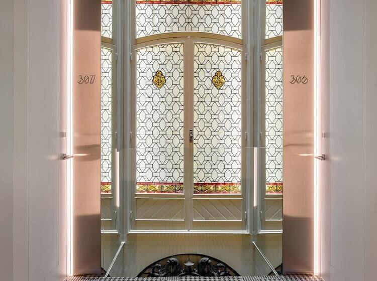 Отель Room Mate Gorka