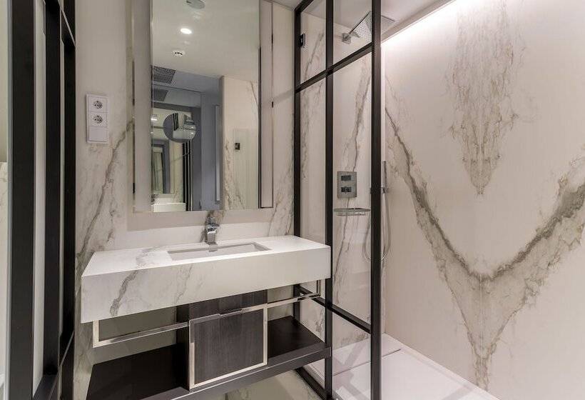 Отель Room Mate Gorka