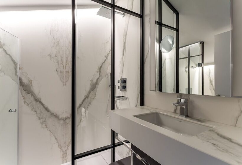 Отель Room Mate Gorka