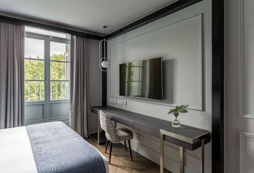 Отель Room Mate Gorka