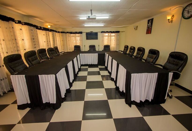 هتل The White Resort