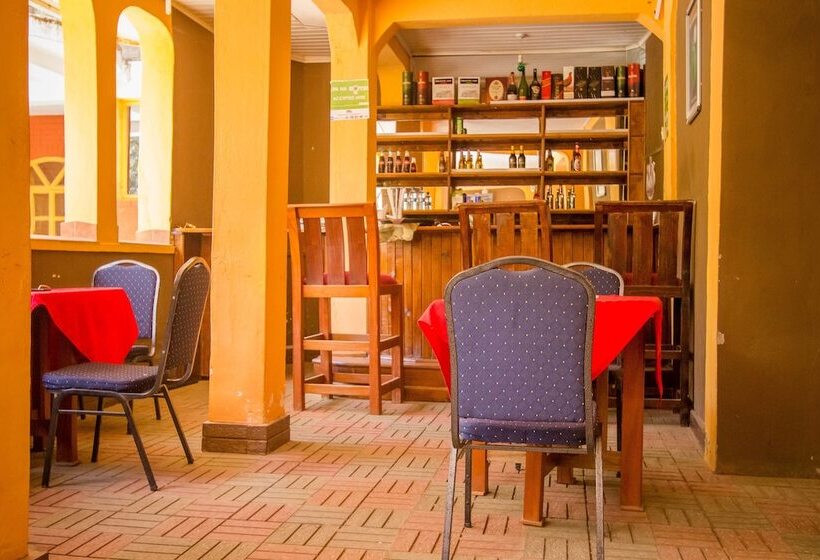 هتل The White Resort