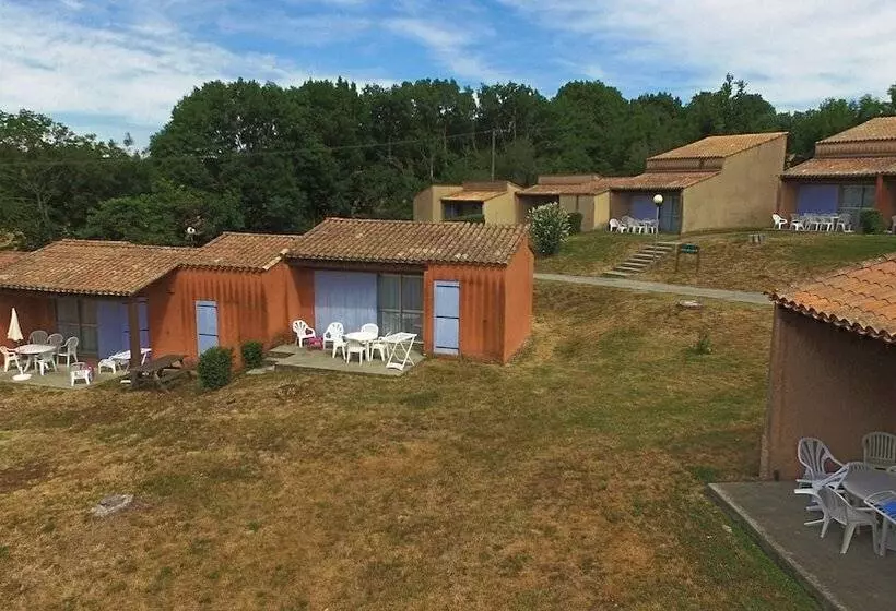 ホテル Vvf Le Pays Cathare Carcassonne, Saissac