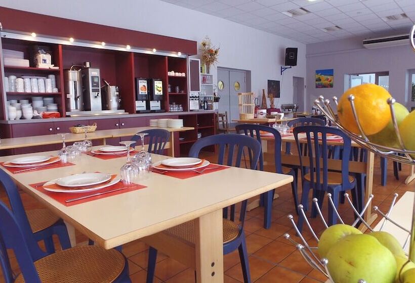 Отель Vvf Le Pays Cathare Carcassonne, Saissac