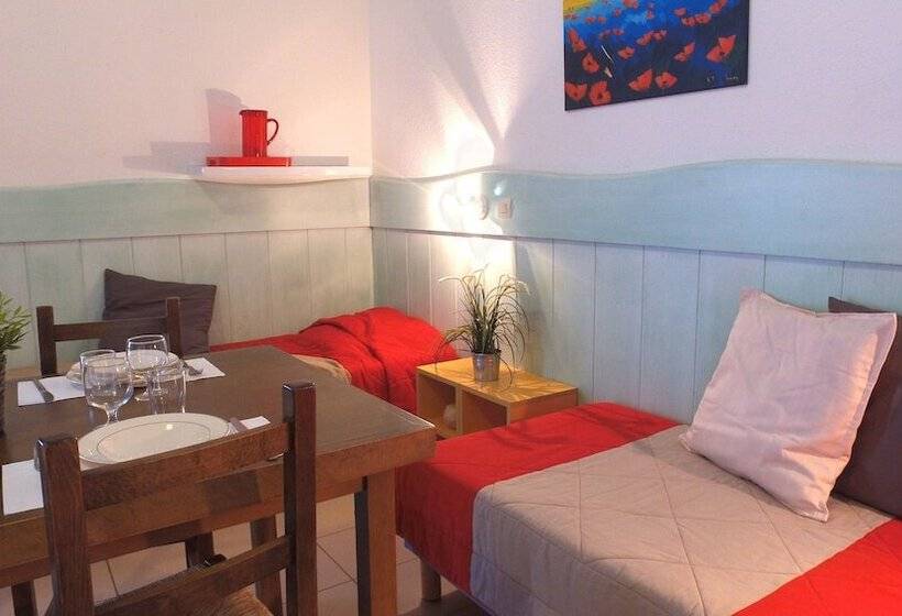 Отель Vvf Le Pays Cathare Carcassonne, Saissac