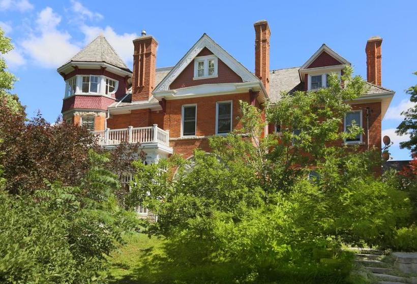 Markdale Manor Bed & Breakfast