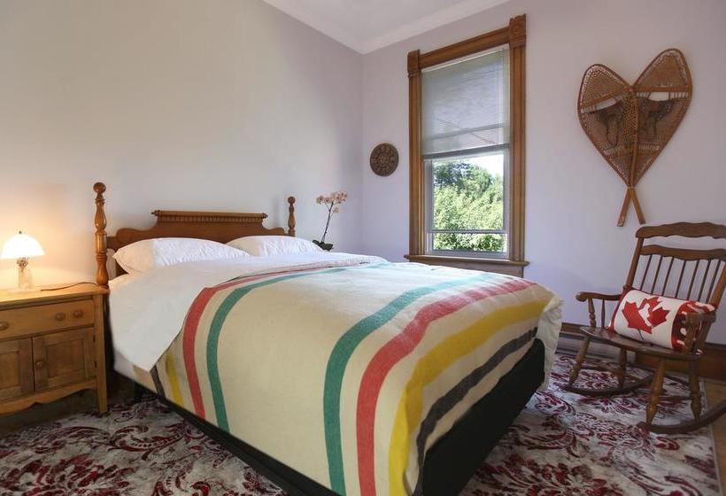 Markdale Manor Bed & Breakfast