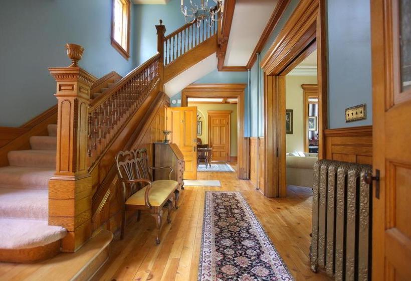 Markdale Manor Bed & Breakfast