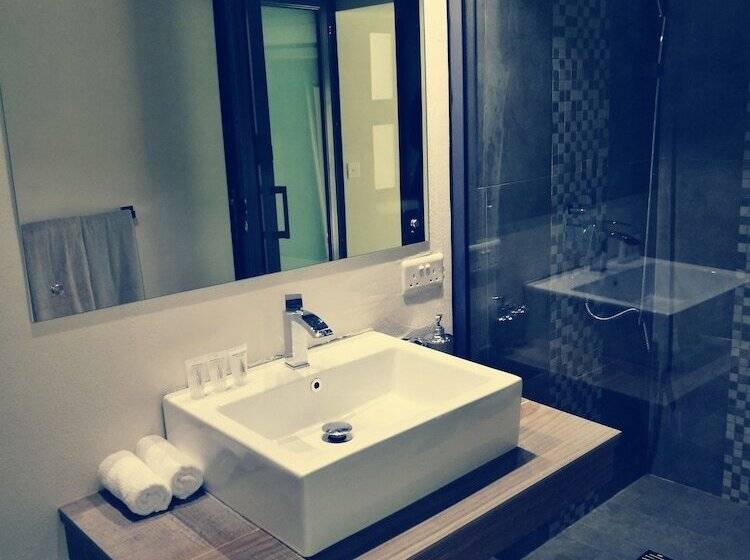 Valmarin Seafront Apartments