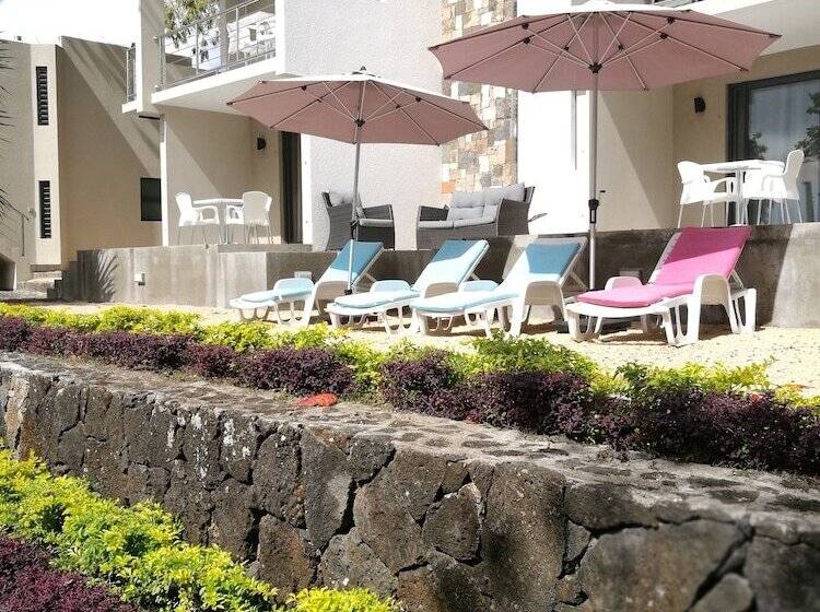 Valmarin Seafront Apartments