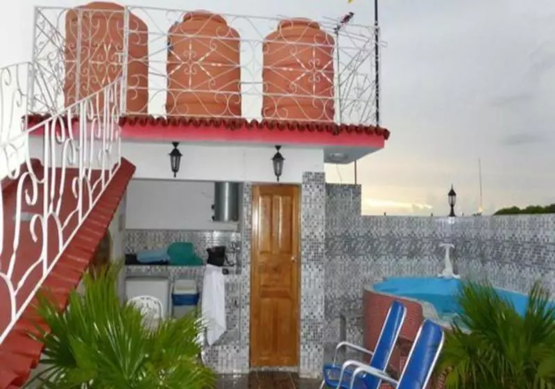 Hostal Ivon Y Tony