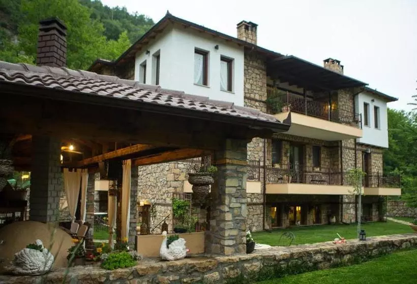 ホテル Archontiko Emmanouilidi Suites