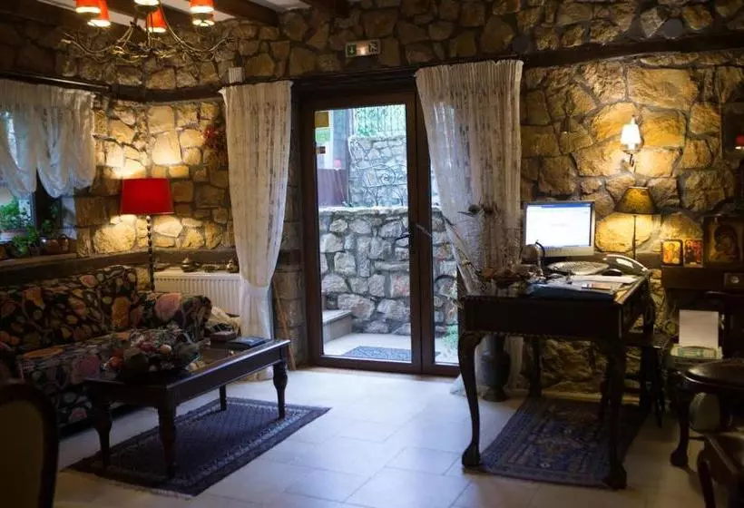 ホテル Archontiko Emmanouilidi Suites