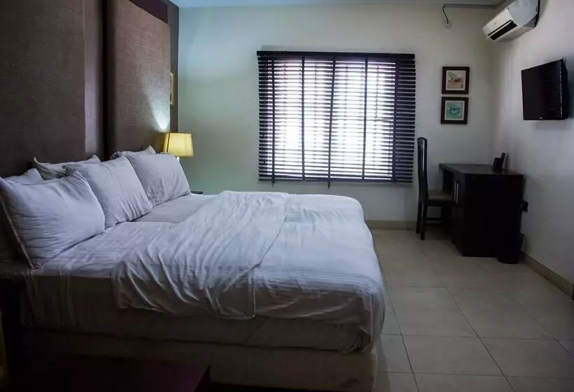 هتل Chelsea Suites Annex