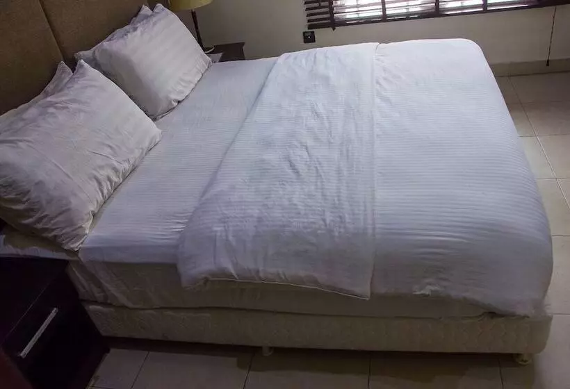هتل Chelsea Suites Annex