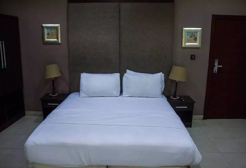 هتل Chelsea Suites Annex