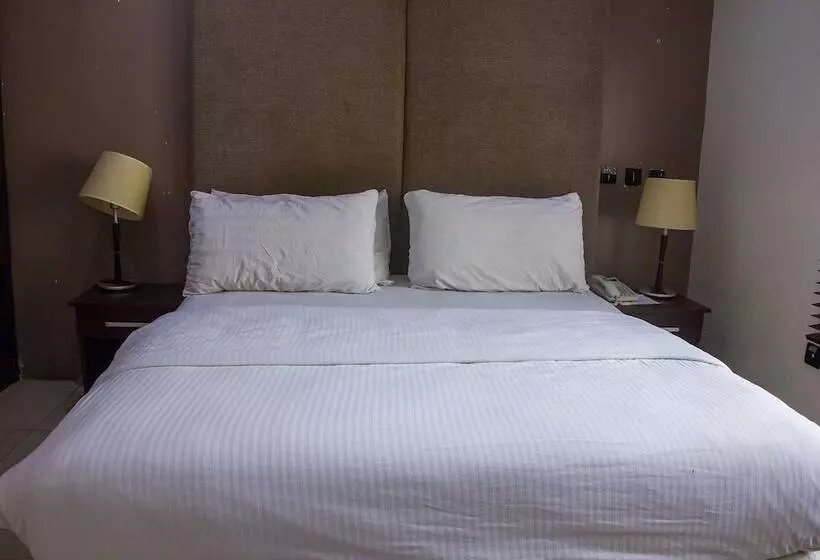 هتل Chelsea Suites Annex