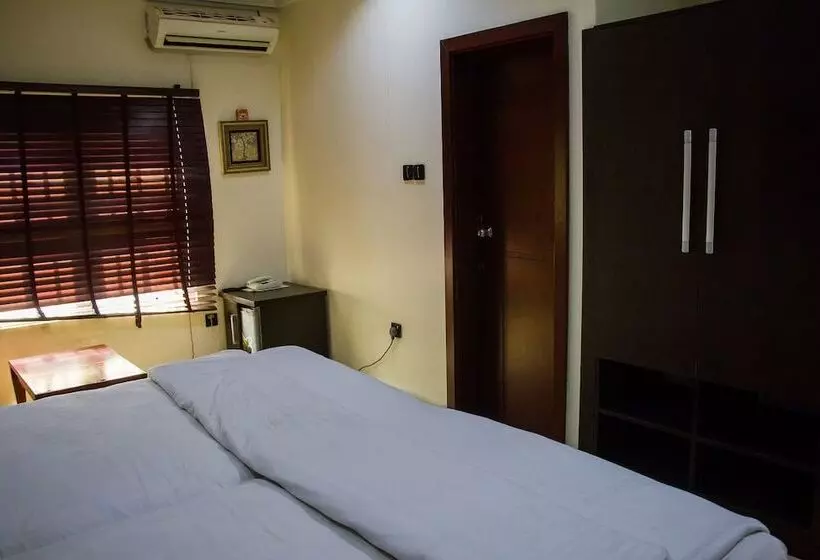 هتل Chelsea Suites Annex