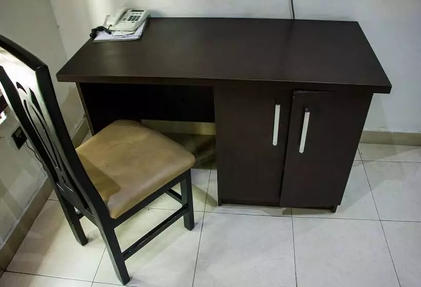 هتل Chelsea Suites Annex
